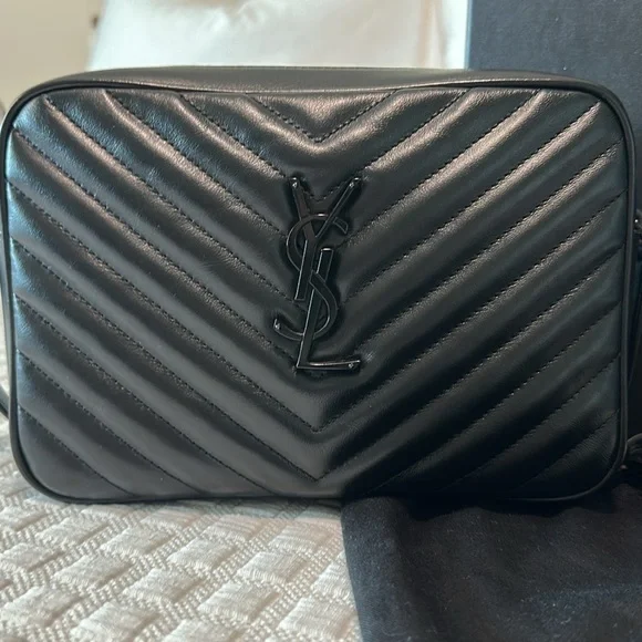 Yves Saint Laurent Quilted Camera Bag in Black - Picture 7 of 13